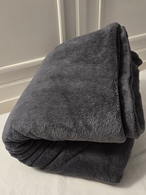 Plush Microfiber Throw Blanket - Charcoal Gray